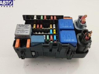Блок предохранителей Renault Scenic 3 (2009-2015), 18013301D