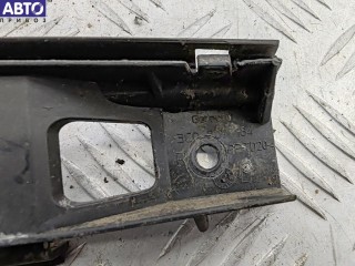 Кронштейн бампера переднего, ориг. номер 3C0807184, Volkswagen Passat B6 2005-2010