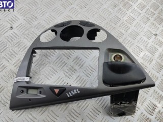 Рамка магнитолы Ford Focus 1 (1998-2005), 98ABA046A04