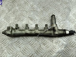 Рампа (рейка) топливная Opel Astra J 2009-2012, 1.7 л, дизель