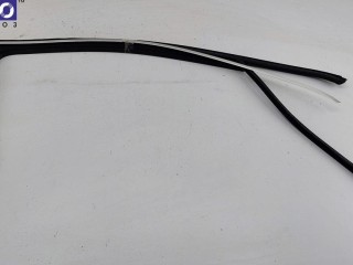 Молдинг двери передней правой Volkswagen Tiguan 2011-2019, внедорожник 5 дв., 5NA837431C