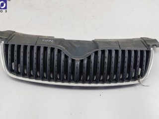 Решетка радиатора, ориг. номер 5J0853668A, Skoda Fabia mk2 (5J) 2007-2010