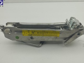 Домкрат Audi A4 B6 (2001-2004), 8E0011031C