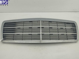 Решетка радиатора Mercedes C W202 1993-1997