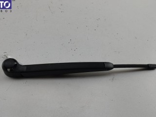 Щеткодержатель (поводок стеклоочистителя) задний Volkswagen Passat B6 2005-2010, универсал, левый руль, 6Q6955707B