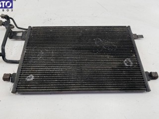 Радиатор охлаждения (конд.) Volkswagen Passat B5 1996-2001, 1.8 л, МКПП, 8D0260401H