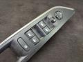 98248411 Кнопка стеклоподъемника переднего правого Peugeot 3008 2018г. - фото №4