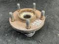 Ступица передняя левая Chrysler Town Country 2004г. - фото №3