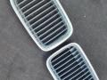 Решетка радиатора BMW 3 E36 1995г. - фото №2