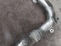 Патрубок интеркулера Volkswagen Passat 2008г. - фото №3