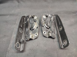 Петля капота правая, Dodge Grand Caravan 2007-2010