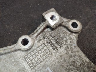 Кронштейн компрессора кондиционера, ориг. номер 90513199F, Dodge Grand Caravan 2007-2010