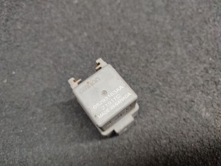 Реле накала свечей, ориг. номер 05293163AA, Chrysler Voyager 2004-2008