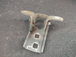 Петля двери передней правой, Chrysler Voyager 2007-2010