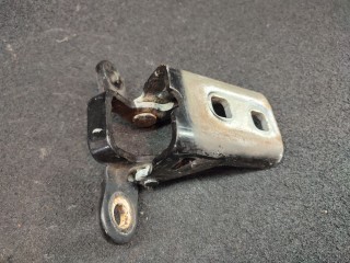 Петля двери передней правой, Chrysler Voyager 2007-2010