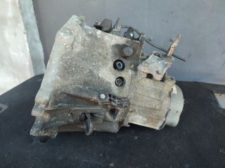 КПП механическая (МКПП), ориг. номер 20DM75, Peugeot 5008