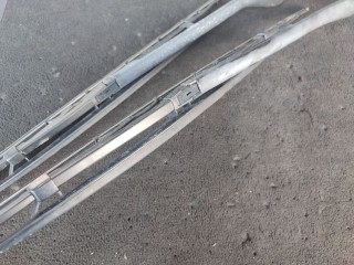 Щеткодержатель (поводок стеклоочистителя, дворник), Peugeot 607 2004-2010