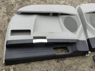 Обшивка двери передней правой (дверная карта), Chrysler Town Country 2007-2010