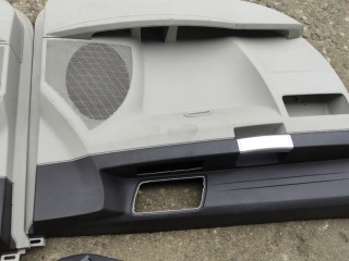 Обшивка двери передней правой (дверная карта), Chrysler Voyager 2007-2010