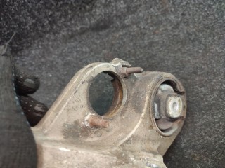 Кронштейн полуоси, Citroen C5 2000-2004