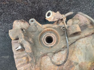 Кулак поворотный левый, BMW X5 E53 2003-2006
