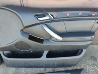 Обшивка двери передней правой (дверная карта), BMW X5 E53 2003-2006