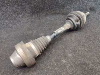 Полуось передняя левая (приводной вал, шрус) Volkswagen Touareg 2002-2007