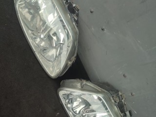 Фара правая, Chrysler Town Country 2000-2005