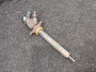 Форсунка, ориг. номер 0445110311, Peugeot 5008