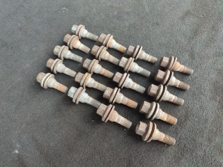Болт колесный Peugeot 406