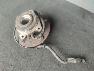 Ступица передняя левая, Dodge Caravan 2007-2010
