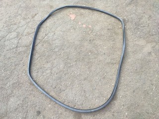 Уплотнитель двери передней правой, ориг. номер 7L0867365, Volkswagen Touareg 2002-2007