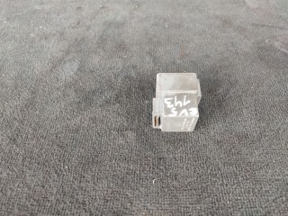 Реле накала свечей, ориг. номер 05293163AA, Chrysler Town Country 2007-2010