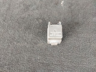 Реле накала свечей, ориг. номер 05293163AA, Chrysler Town Country 2007-2010