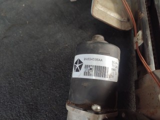 Электропривод багажника, ориг. номер 04894596AA, Dodge Caravan 2007-2010