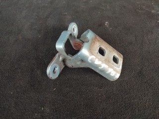 Петля двери передней левой, Dodge Caravan 2007-2010