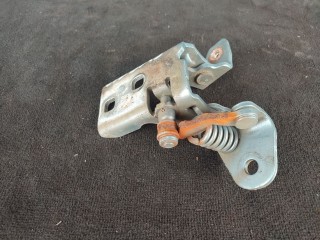 Петля двери передней правой, Chrysler Town Country 2007-2010