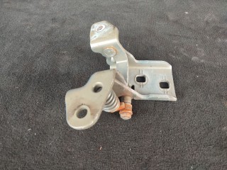 Петля двери передней правой, Dodge Caravan 2007-2010