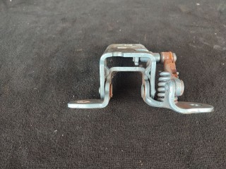 Петля двери передней левой, Dodge Caravan 2007-2010