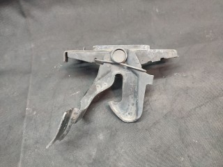 Крюк капота, Dodge Caravan 2007-2010