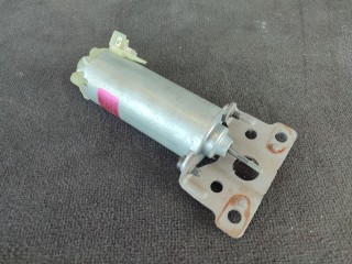 Моторчик регулировки сиденья, ориг. номер 0130002670, Chrysler Town Country 2007-2010