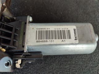 Моторчик регулировки сиденья, Dodge Grand Caravan 2007-2010