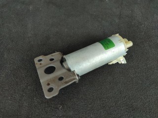 Моторчик регулировки сиденья, ориг. номер 0130002640, Chrysler Voyager 2007-2010