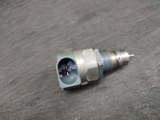 Регулятор давления топлива, ориг. номер 0281006886, BMW 5 G30/G31 restailing