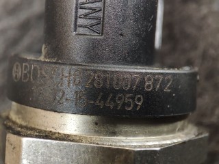 Датчик давления топлива, ориг. номер 0281007872, BMW 5 G30/G31 restailing
