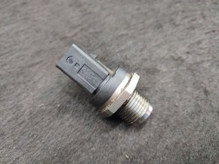 Датчик давления топлива, ориг. номер 0281007872, BMW 5 G30/G31 restailing