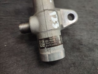 Топливная рампа, ориг. номер 8579240, BMW 5 G30/G31 restailing