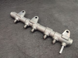 Топливная рампа, ориг. номер 8579240, BMW 5 G30/G31 restailing