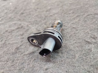 Датчик распредвала, ориг. номер 7633958, BMW 3 F30/F31/GT F34 restailing