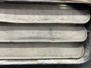 Решетка вентиляции кузова, ориг. номер 1248370230, Mercedes E W124